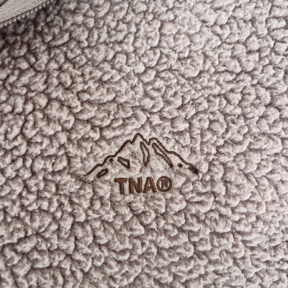 TNA Fleece - Picture 4 of 4